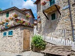 Residence Vacanze Borgo dei Corsi a Raggiolo in Casentino
