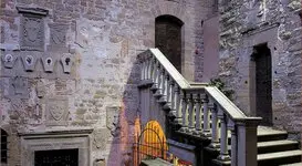 scala de Castello di Poppi.jpg